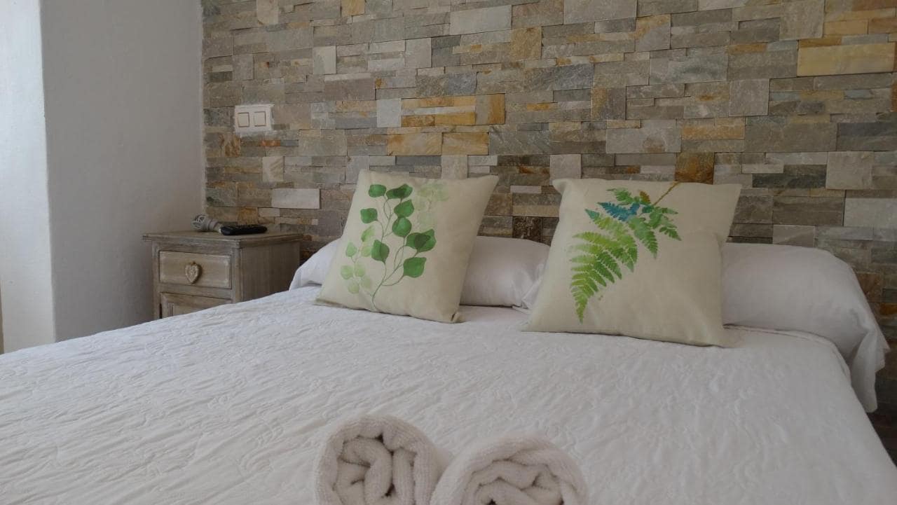 18 bedroom Villa for sale in Calpe / Calp - € 1,050,000 (Ref: 8922986)