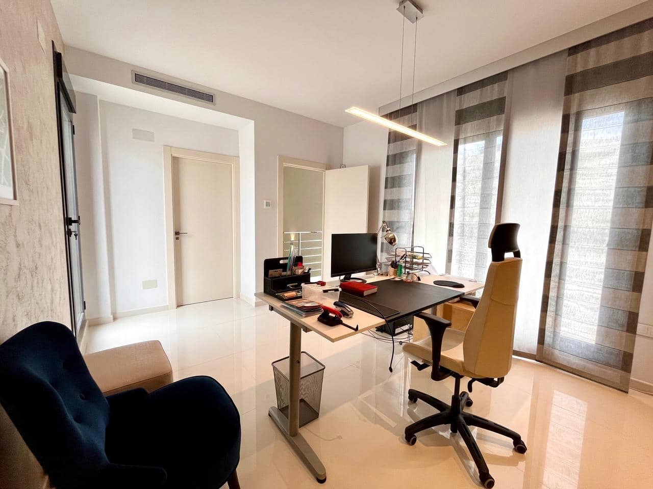 4 bedroom Villa for sale in Orihuela Costa - € 899,000 (Ref: 8958153)