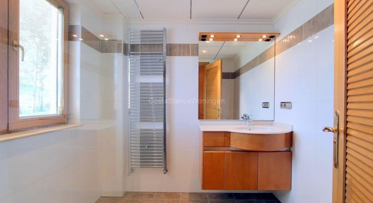 6 slaapkamer Villa te koop in Penaguila - € 2.500.000 (Ref: 8958203)