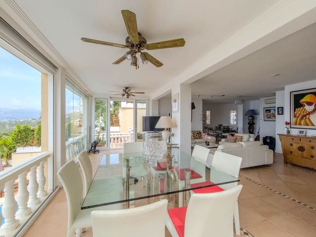 3 sypialnia Willa na sprzedaż w Altea z basenem - 850 000 € (Ref: 9151189)