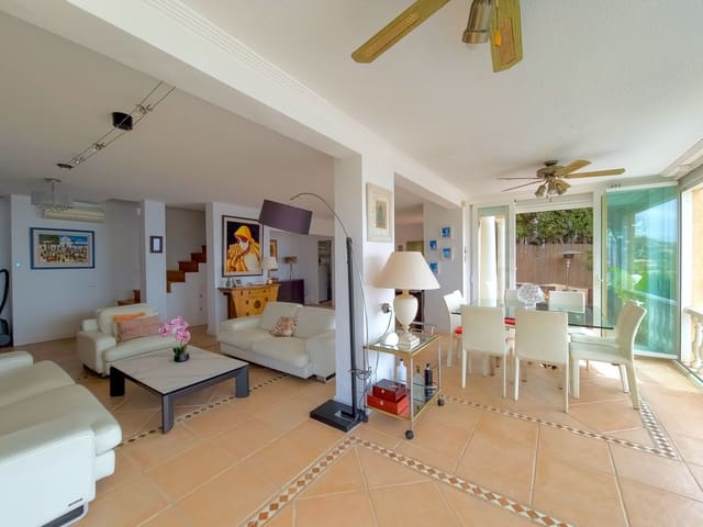 3 sypialnia Willa na sprzedaż w Altea z basenem - 850 000 € (Ref: 9151189)