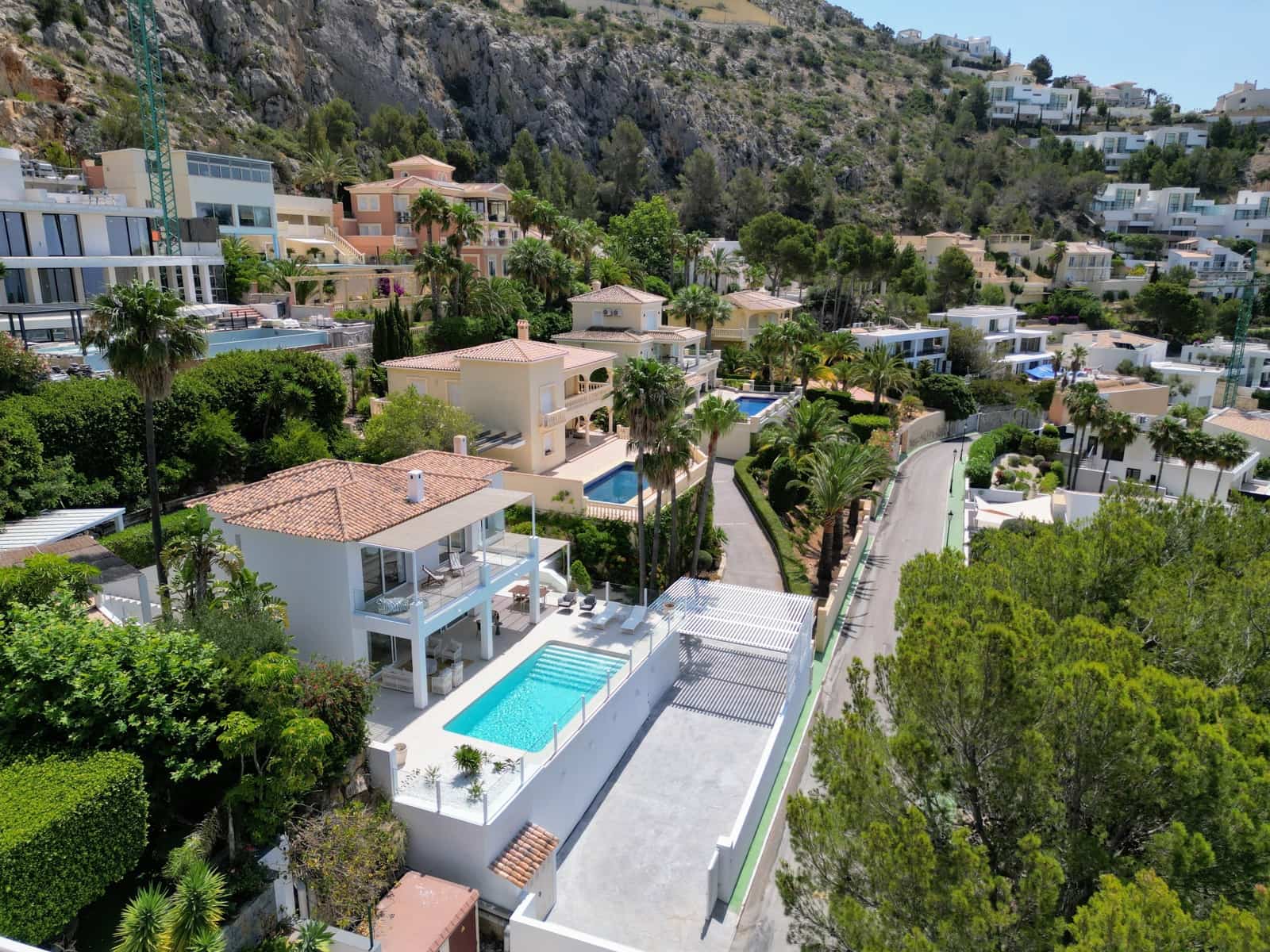 3 bedroom Villa for sale in Altea with pool - € 1,500,000 (Ref: 9151193)