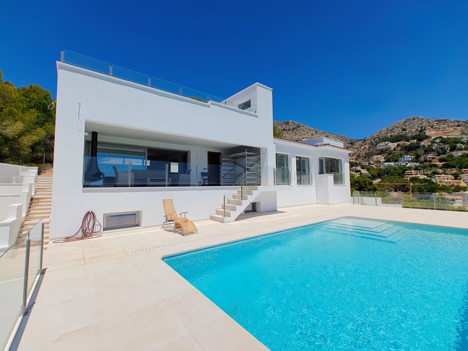 3 bedroom Villa for sale in Altea with pool - € 1,488,000 (Ref: 9151194)