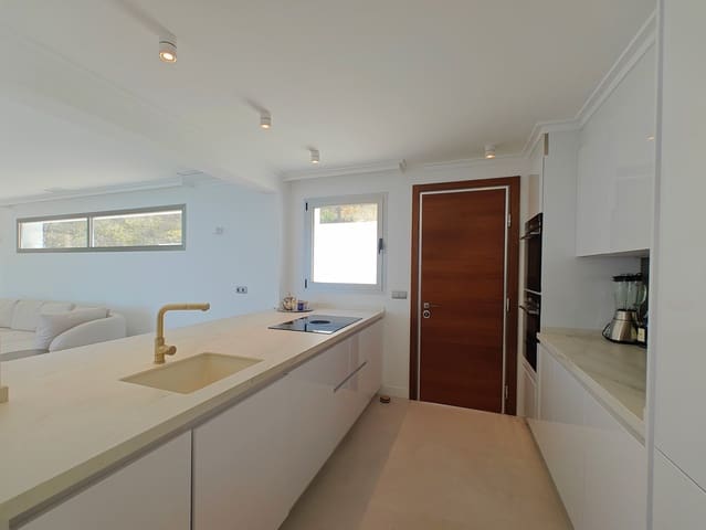 3 sypialnia Willa na sprzedaż w Altea z basenem - 1 488 000 € (Ref: 9151194)