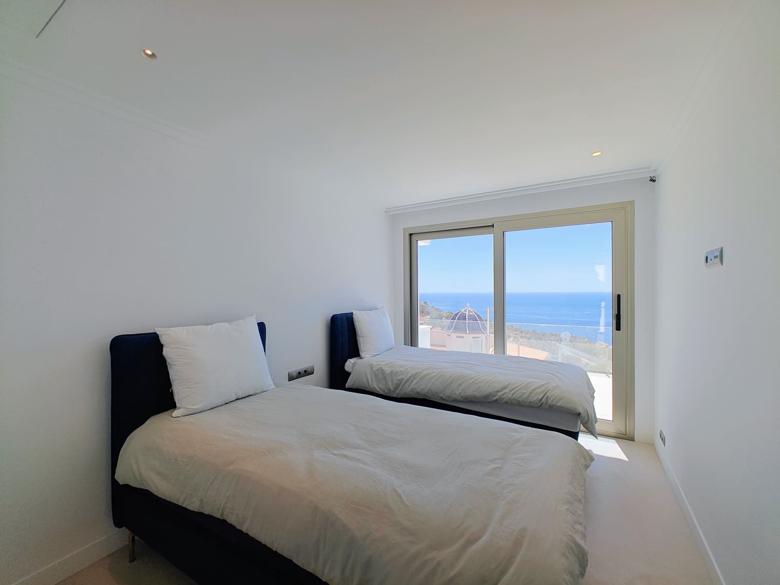 3 bedroom Villa for sale in Altea with pool - € 1,488,000 (Ref: 9151194)