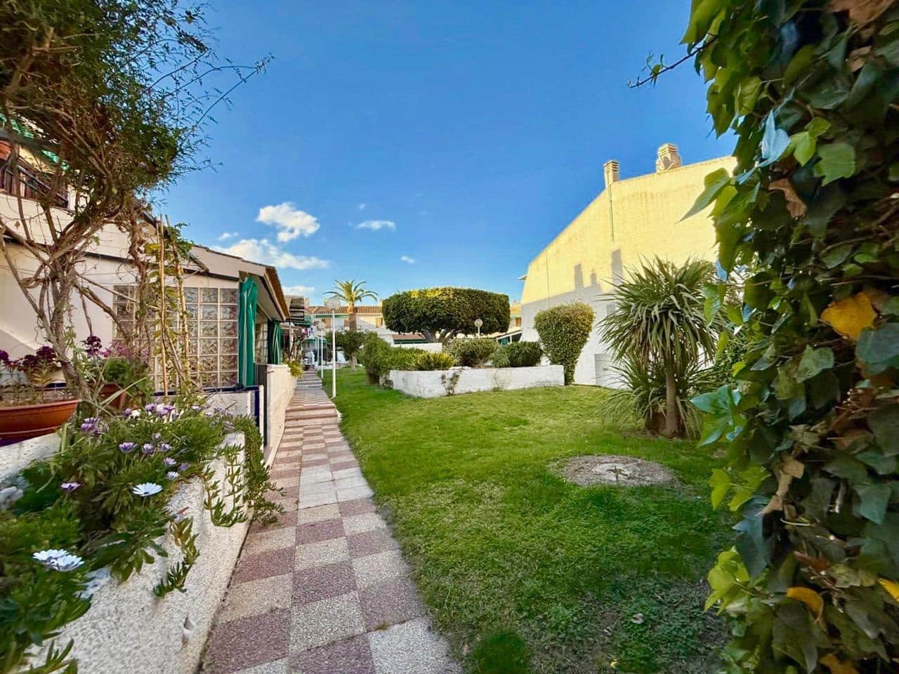 3 quarto Casa em Banda para venda em Benidorm com garagem - 288 000 € (Ref: 9151216)