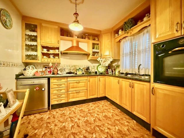 3 quarto Casa em Banda para venda em Benidorm com garagem - 288 000 € (Ref: 9151216)