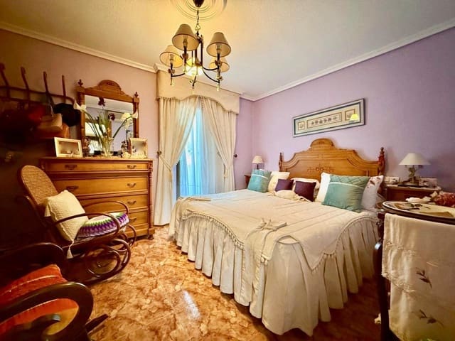 3 quarto Casa em Banda para venda em Benidorm com garagem - 288 000 € (Ref: 9151216)