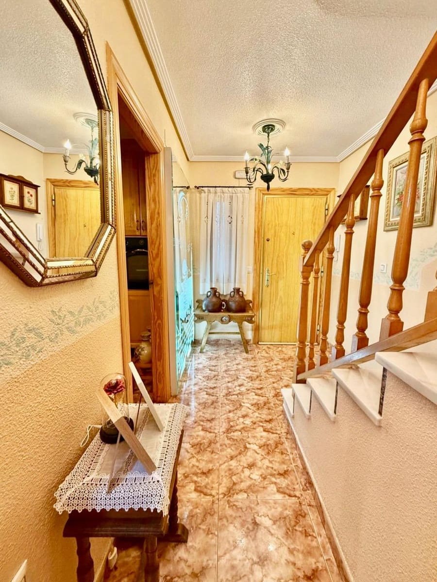 3 quarto Casa em Banda para venda em Benidorm com garagem - 288 000 € (Ref: 9151216)