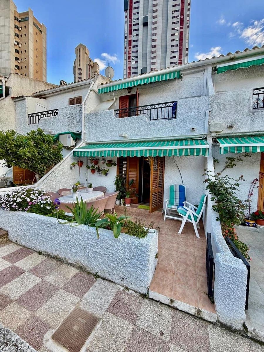 3 quarto Casa em Banda para venda em Benidorm com garagem - 288 000 € (Ref: 9151216)