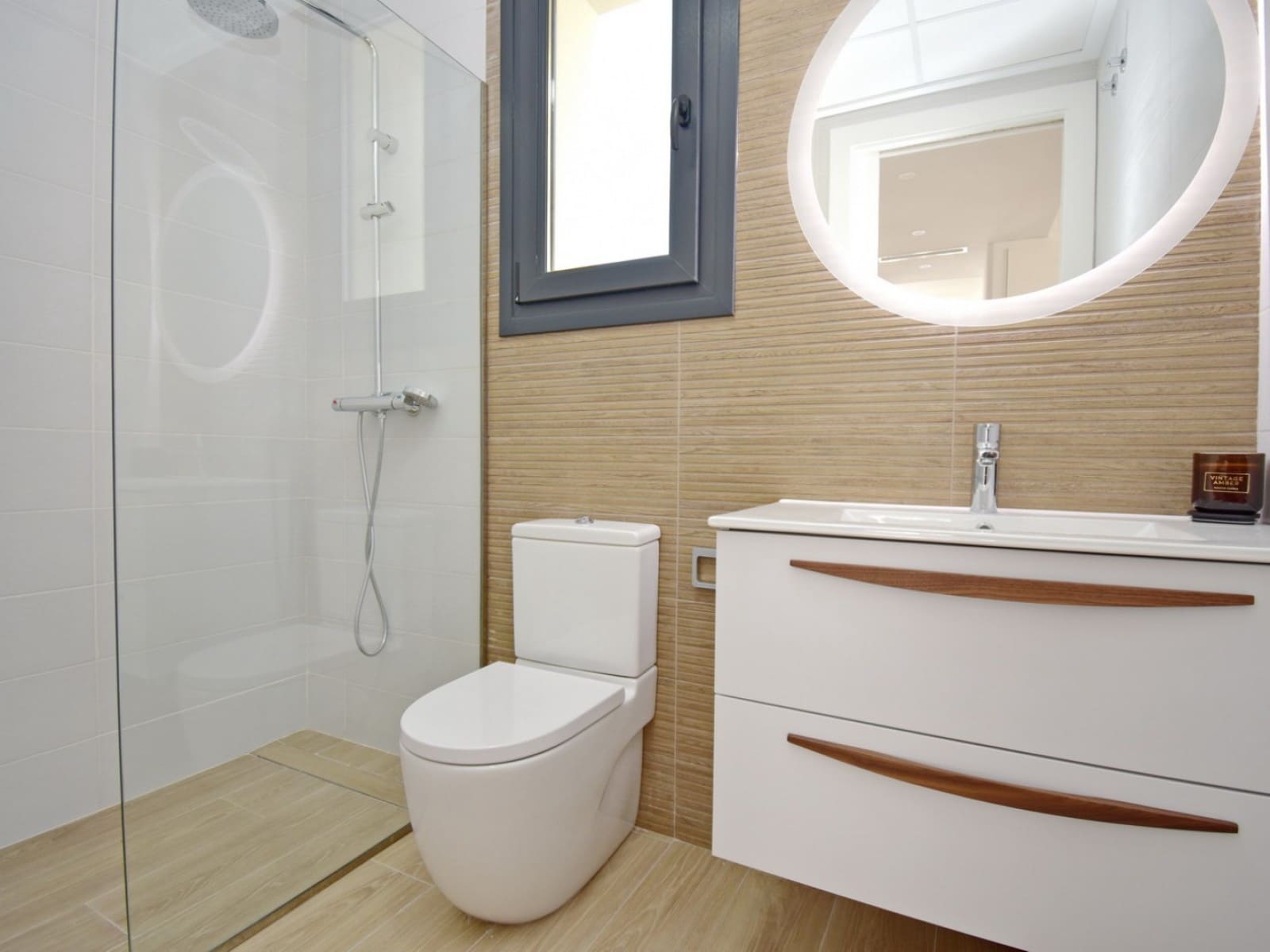 4 slaapkamer Villa te koop in Finestrat met zwembad - € 1.049.000 (Ref: 9516653)