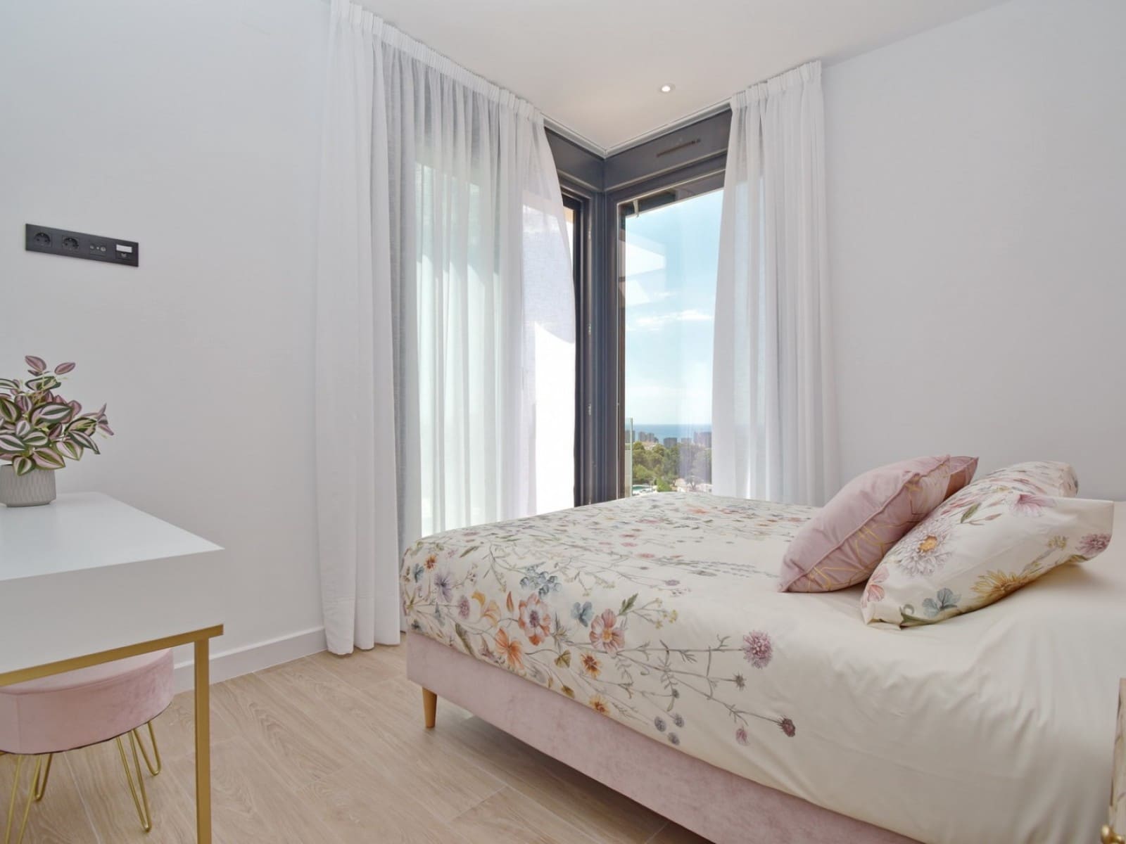 4 slaapkamer Villa te koop in Finestrat met zwembad - € 1.049.000 (Ref: 9516653)