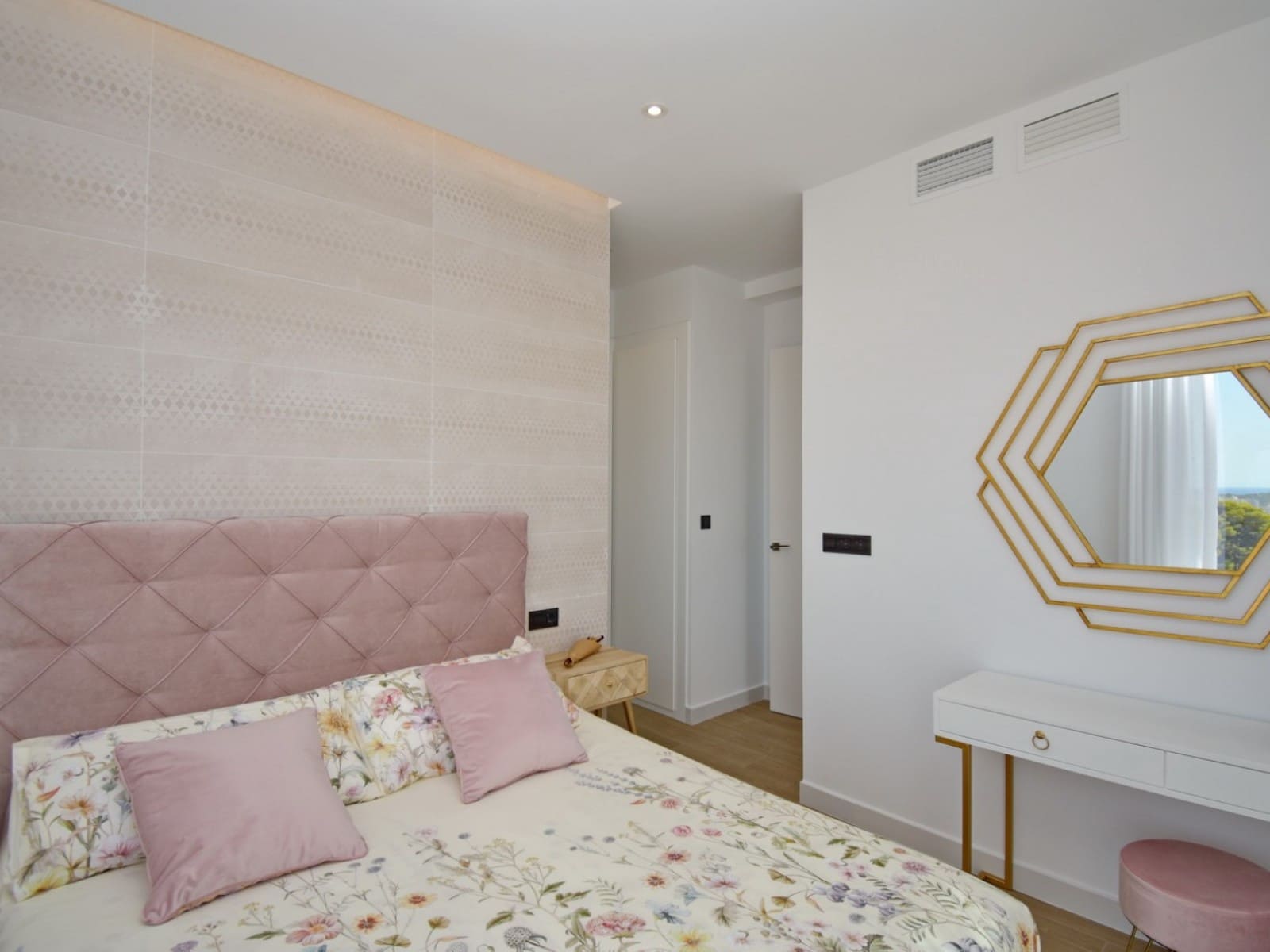 4 slaapkamer Villa te koop in Finestrat met zwembad - € 1.049.000 (Ref: 9516653)