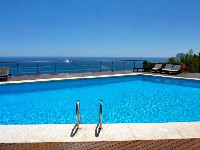 4 bedroom Apartment for sale in Altea with pool - € 850,000 (Ref: 9516655)