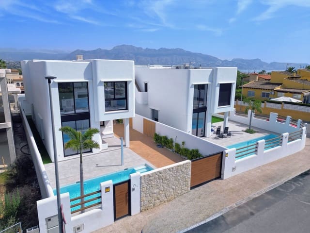 4 Zimmer Villa zu verkaufen in Albir, Alfaz del Pi / L'Alfàs del Pi mit Pool - 875.000 € (Ref: 9516657)
