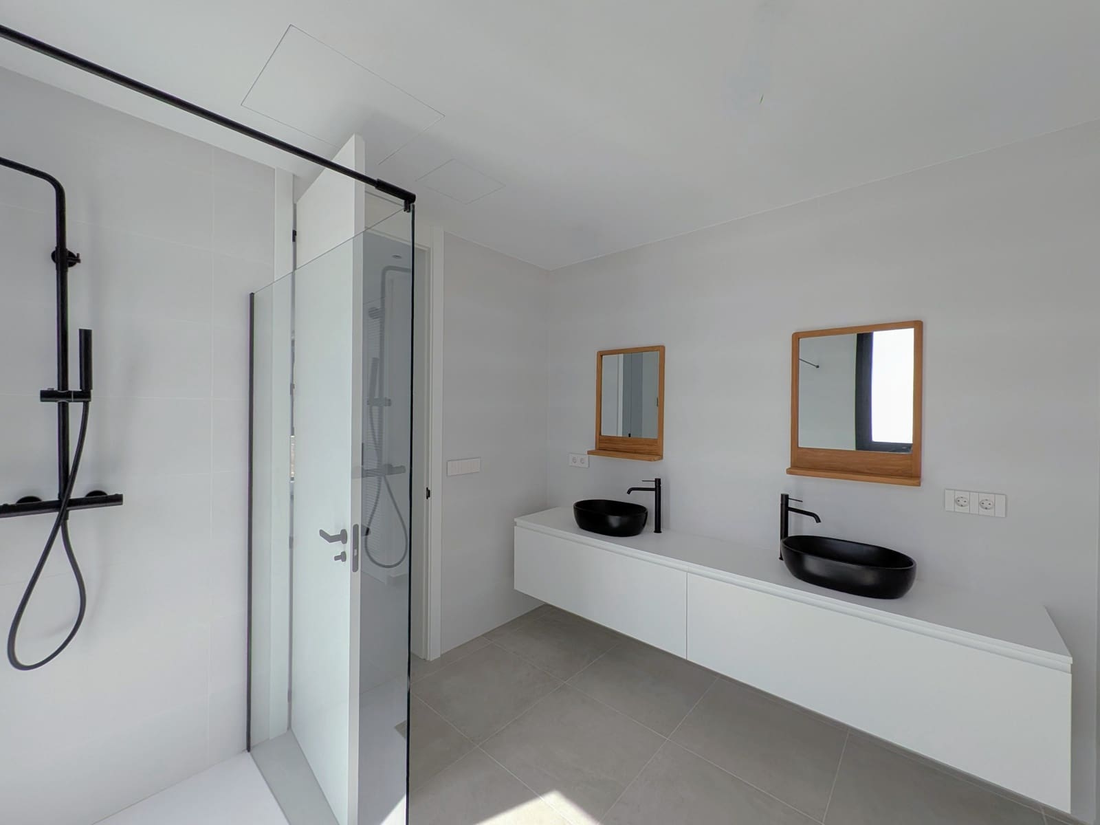 4 Zimmer Villa zu verkaufen in Albir mit Pool - 875.000 € (Ref: 9516657)