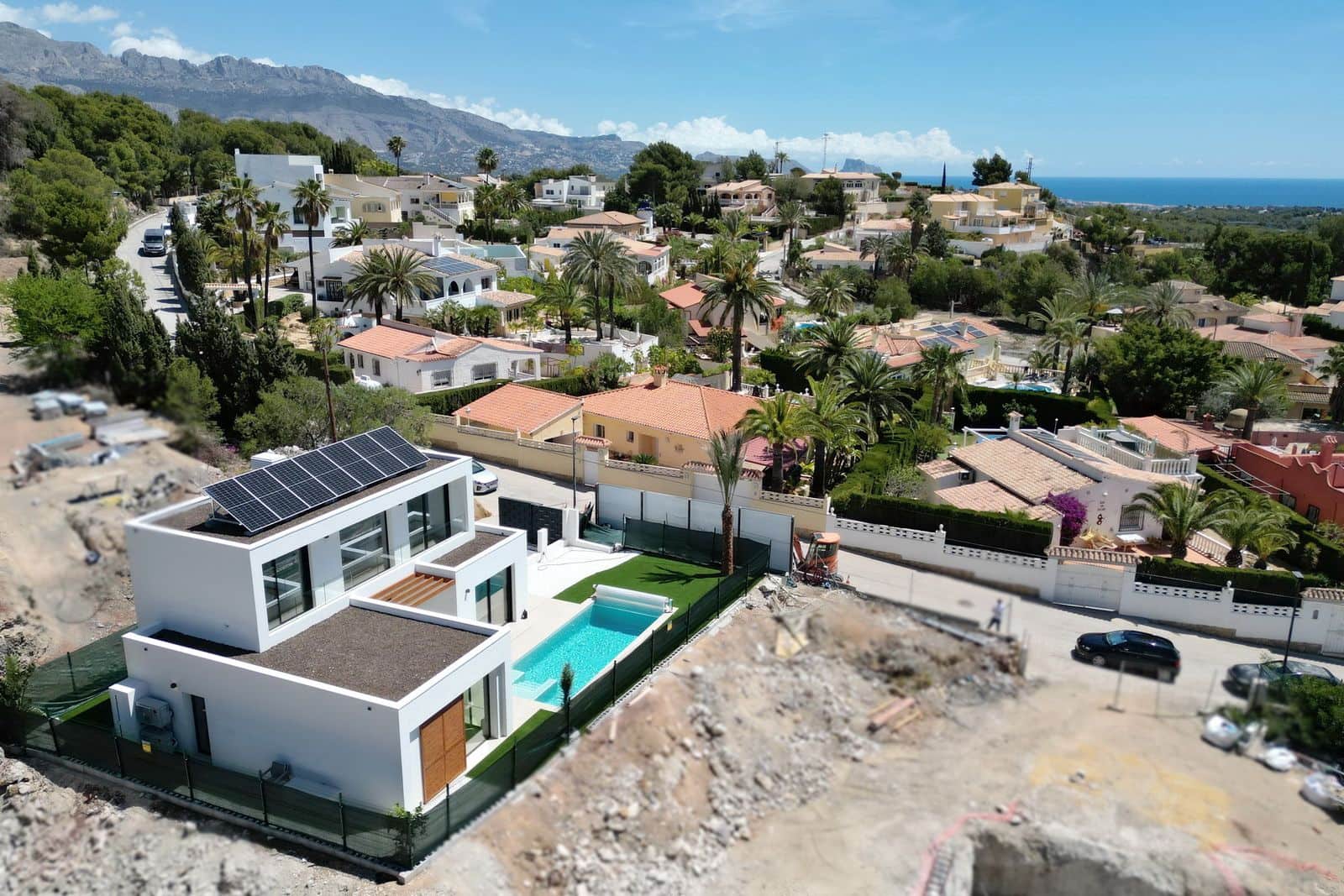 Chalet de 3 habitaciones en Alfaz del Pi / L'Alfàs del Pi en venta con piscina - 665.000 € (Ref: 9516658)