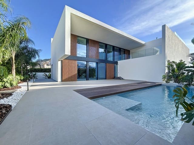 3 slaapkamer Villa te koop in Albir, Alfaz del Pi / L'Alfàs del Pi met zwembad - € 1.450.000 (Ref: 9516661)