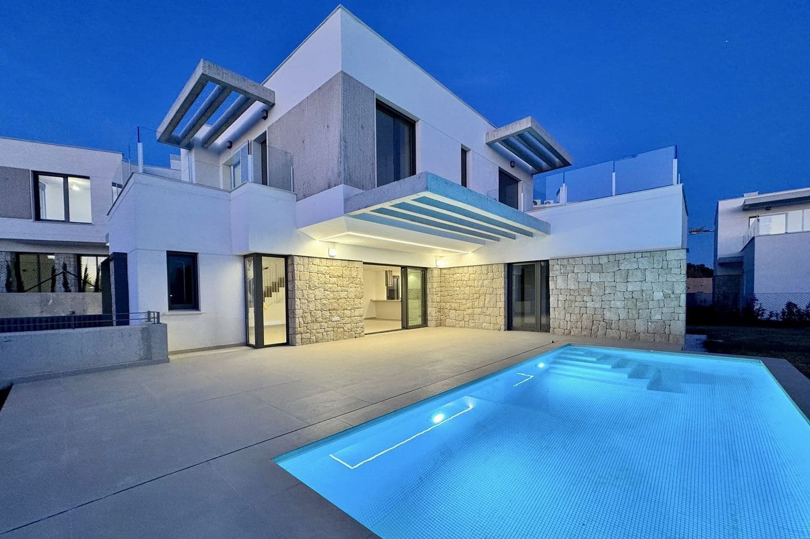 3 quarto Moradia para venda em Finestrat com piscina - 775 000 € (Ref: 9516666)