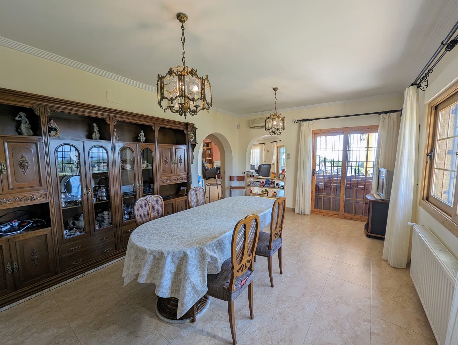 6 bedroom Villa for sale in Altea la Vella with pool - € 1,990,000 (Ref: 9516668)