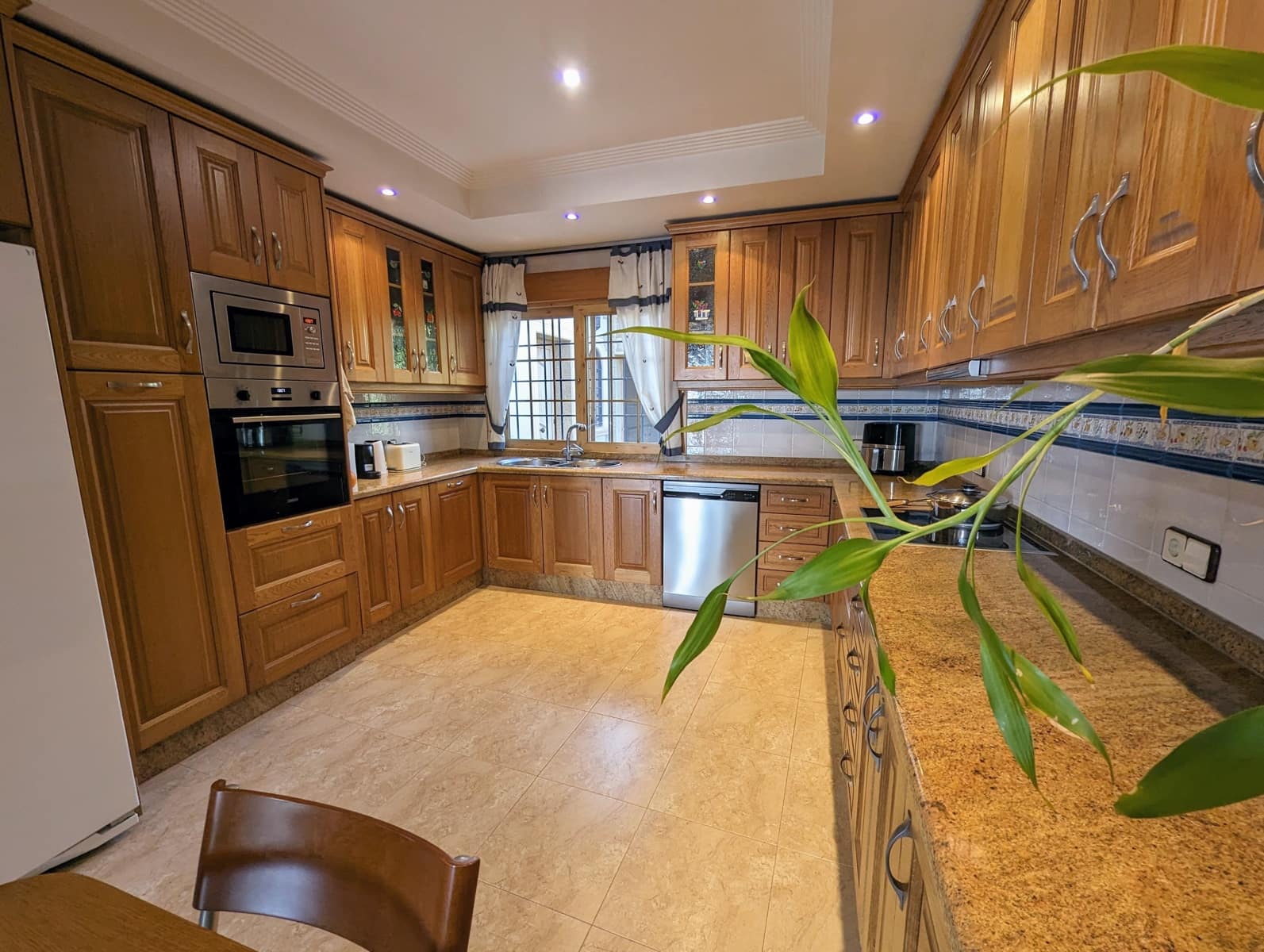 6 bedroom Villa for sale in Altea la Vella with pool - € 1,990,000 (Ref: 9516668)