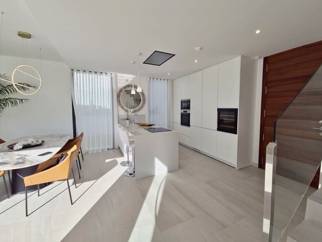 3 makuuhuone Huvila myytävänä paikassa Finestrat mukana uima-altaan - 1 065 000 € (Ref: 9516670)