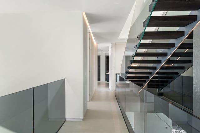 5 Zimmer Villa zu verkaufen in Finestrat mit Pool - 2.650.000 € (Ref: 9516673)