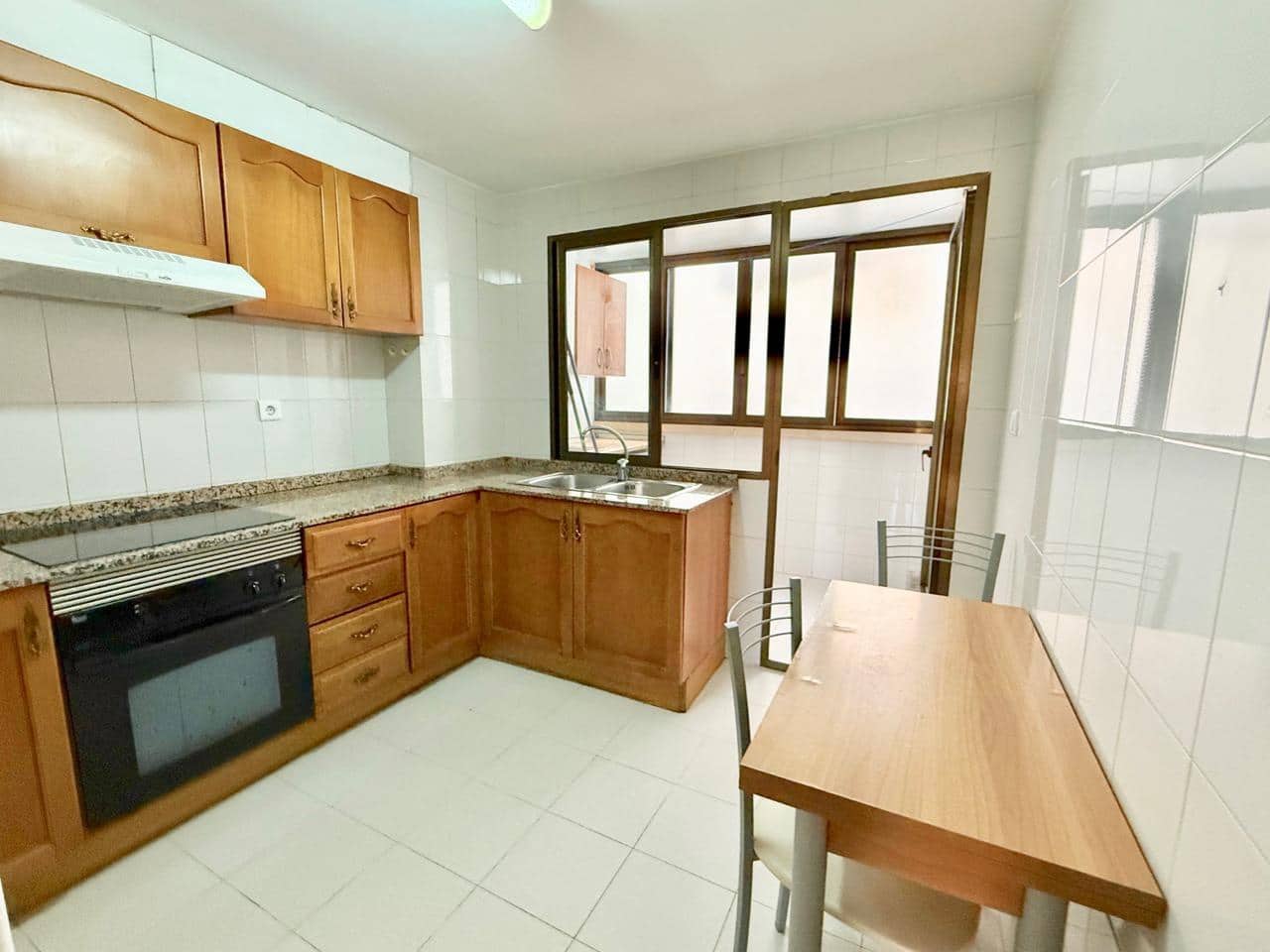 Apartamento de 2 habitaciones en Benidorm en venta con piscina garaje - 239.000 € (Ref: 9516689)