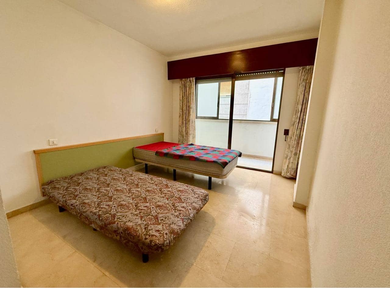 Apartamento de 2 habitaciones en Benidorm en venta con piscina garaje - 239.000 € (Ref: 9516689)