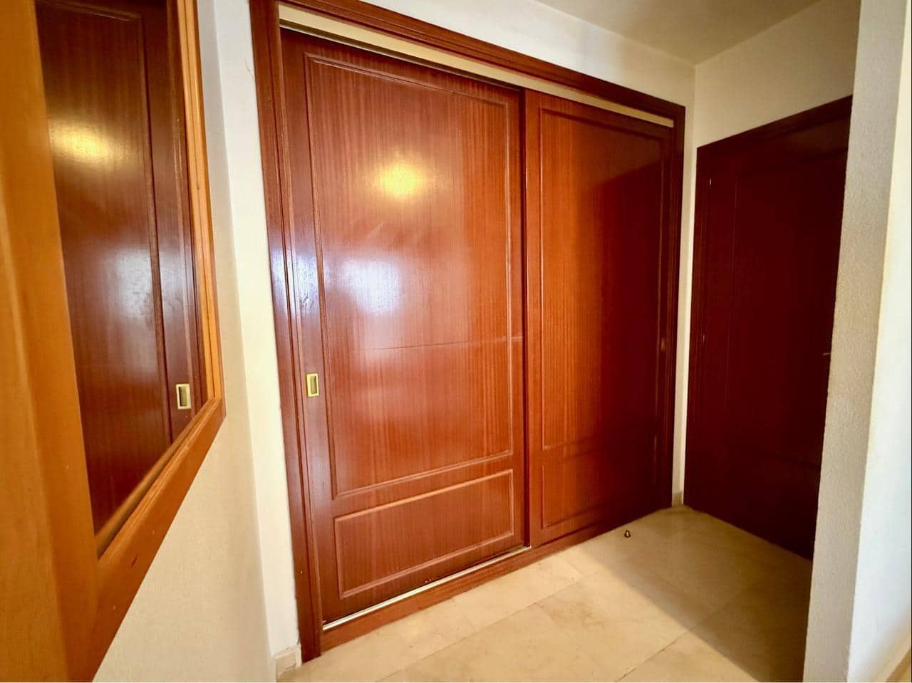 Apartamento de 2 habitaciones en Benidorm en venta con piscina garaje - 239.000 € (Ref: 9516689)