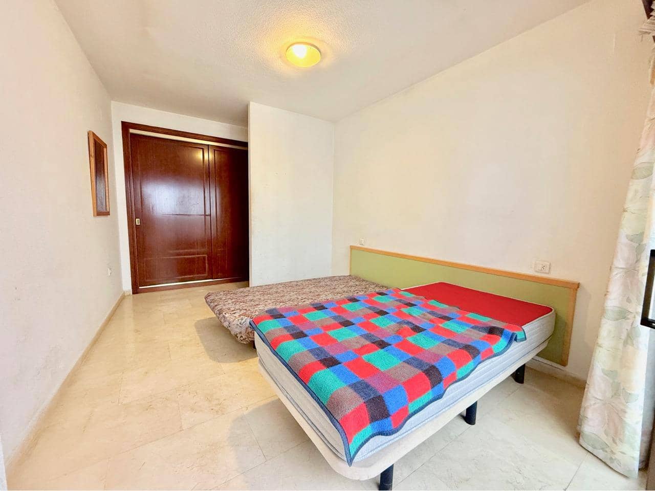 Apartamento de 2 habitaciones en Benidorm en venta con piscina garaje - 239.000 € (Ref: 9516689)