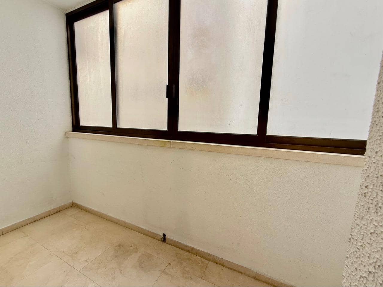 Apartamento de 2 habitaciones en Benidorm en venta con piscina garaje - 239.000 € (Ref: 9516689)