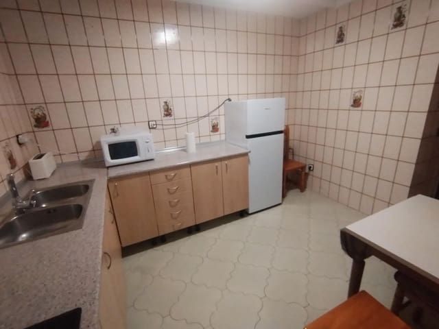 Apartamento de 4 habitaciones en Benidorm en venta - 299.000 € (Ref: 9516698)