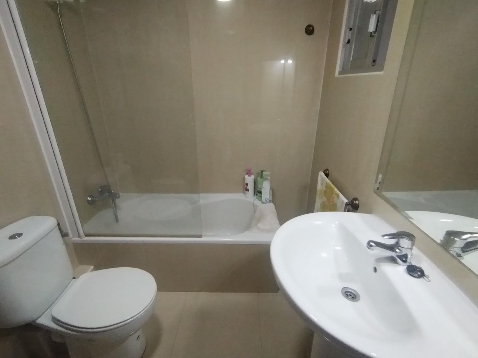 Apartamento de 4 habitaciones en Benidorm en venta - 299.000 € (Ref: 9516698)