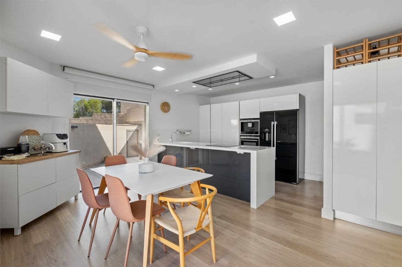 4 soverom Villa til salgs i Alfaz del Pi / L'Alfas del Pi - € 598 000 (Ref: 9516717)