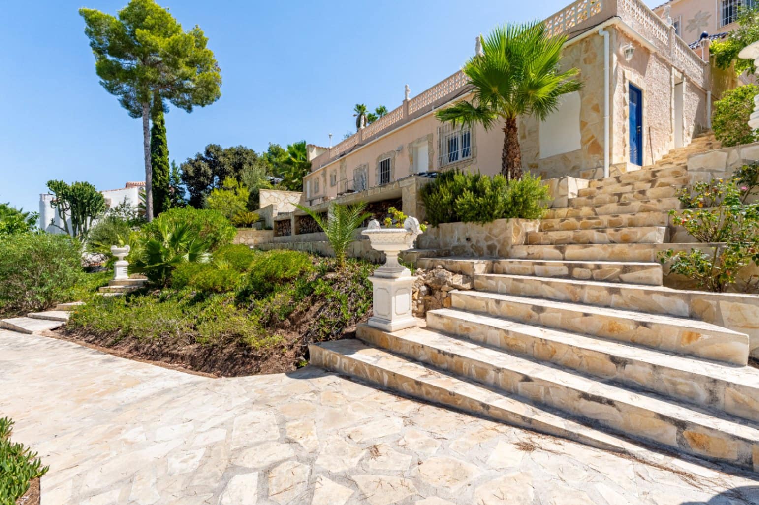 5 soveværelse Villa til salg i Alfaz del Pi / L'Alfas del Pi med swimmingpool garage - € 1.095.000 (Ref: 9516761)