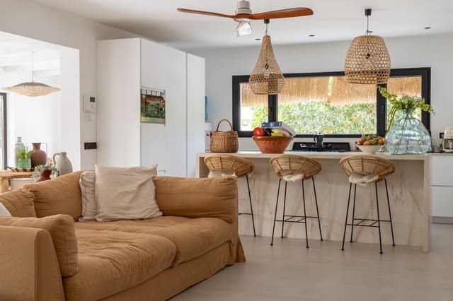 Finca/Casa Rural de 6 habitaciones en Javea / Xàbia en venta - 1.400.000 € (Ref: 9516762)