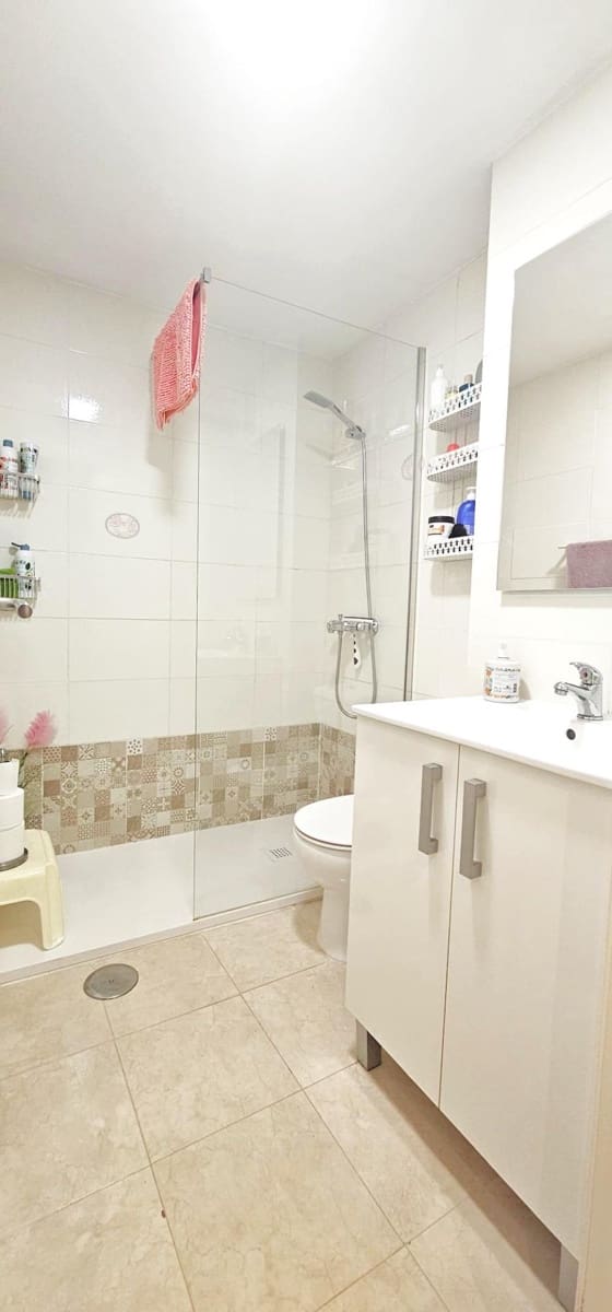 1 makuuhuone Huoneisto myytävänä paikassa Benidorm mukana uima-altaan - 169 900 € (Ref: 9517081)