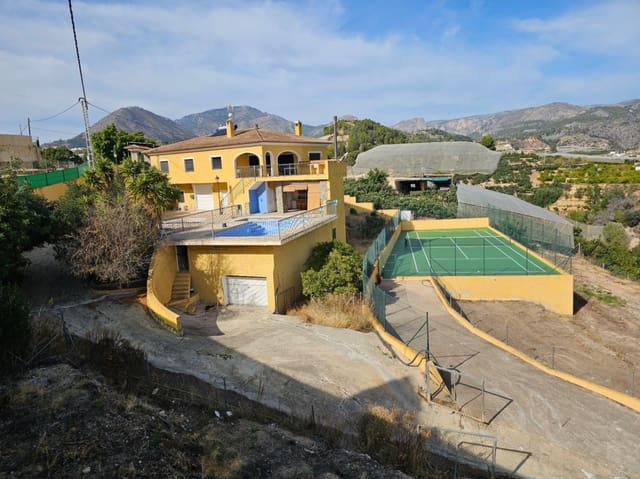 6 slaapkamer Villa te koop in Callosa d'En Sarrià met zwembad garage - € 950.000 (Ref: 9517084)
