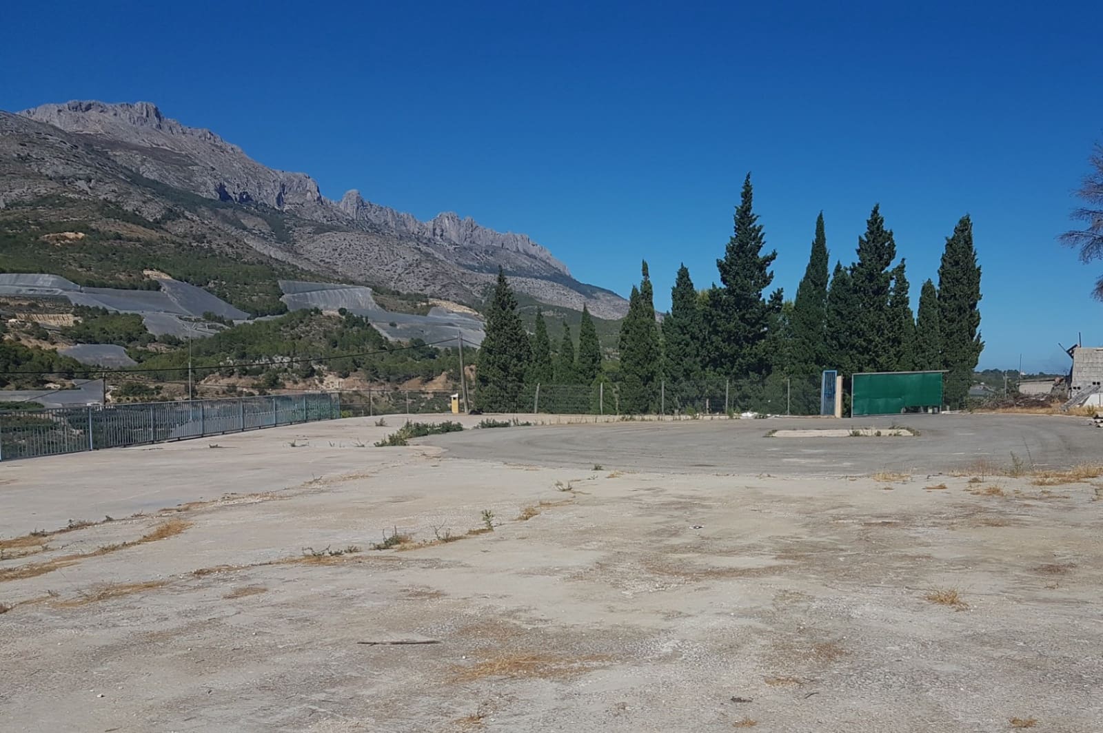 6 slaapkamer Villa te koop in Callosa d'En Sarria met zwembad garage - € 950.000 (Ref: 9517084)