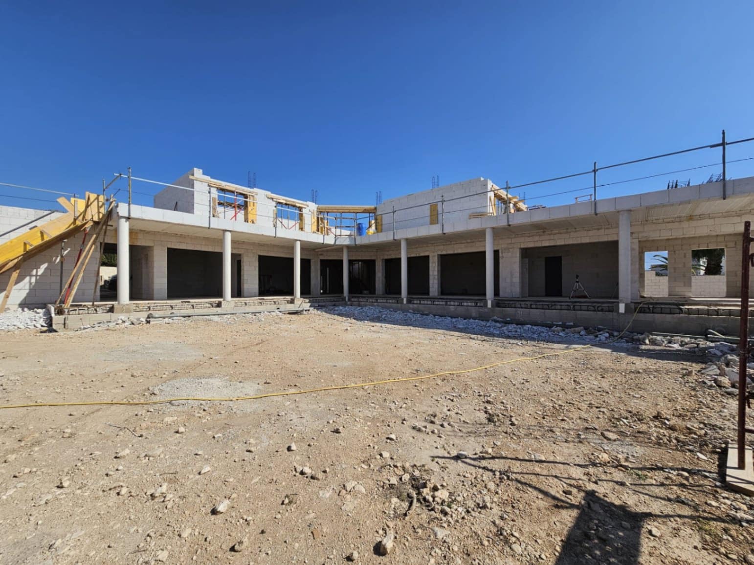 5 sypialnia Willa na sprzedaż w Alfaz del Pi / L'Alfas del Pi z basenem garażem - 1 900 000 € (Ref: 9517101)