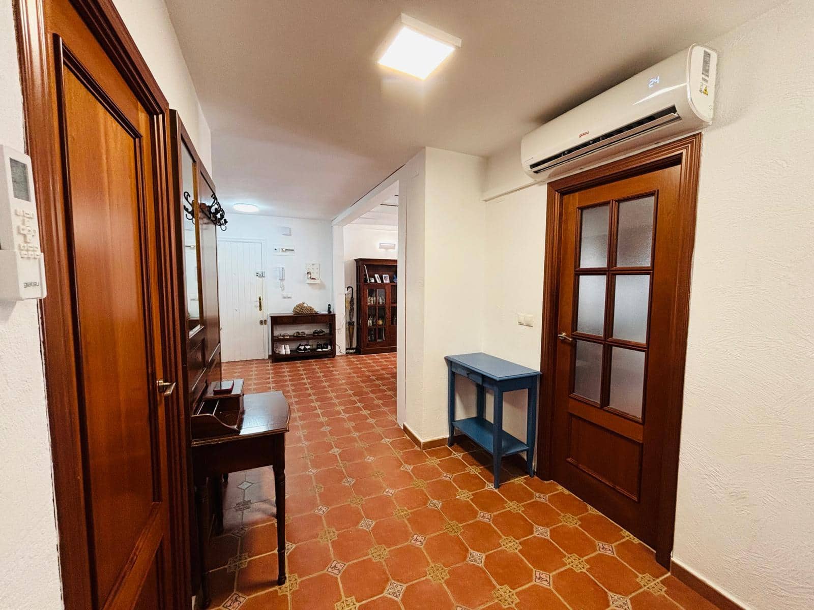 4 bedroom Apartment for sale in Altea with garage - € 299,000 (Ref: 9517102)