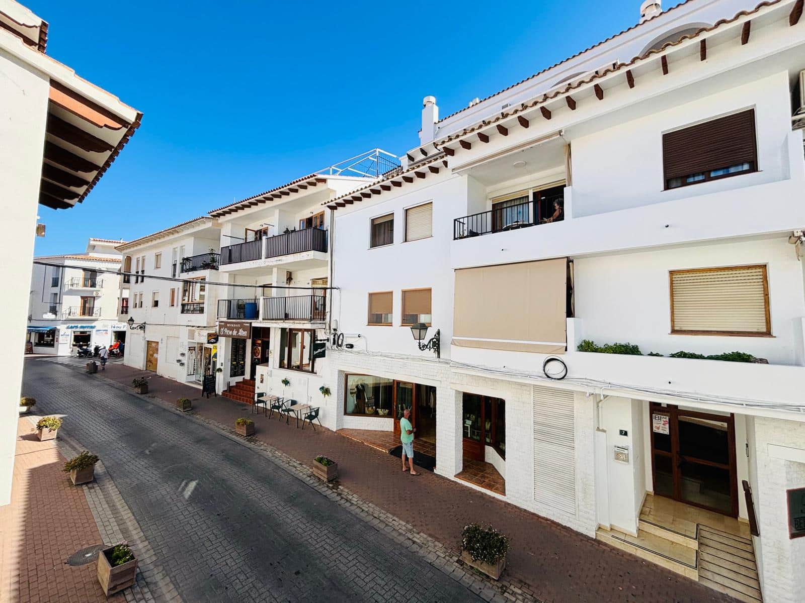 4 bedroom Apartment for sale in Altea with garage - € 299,000 (Ref: 9517102)