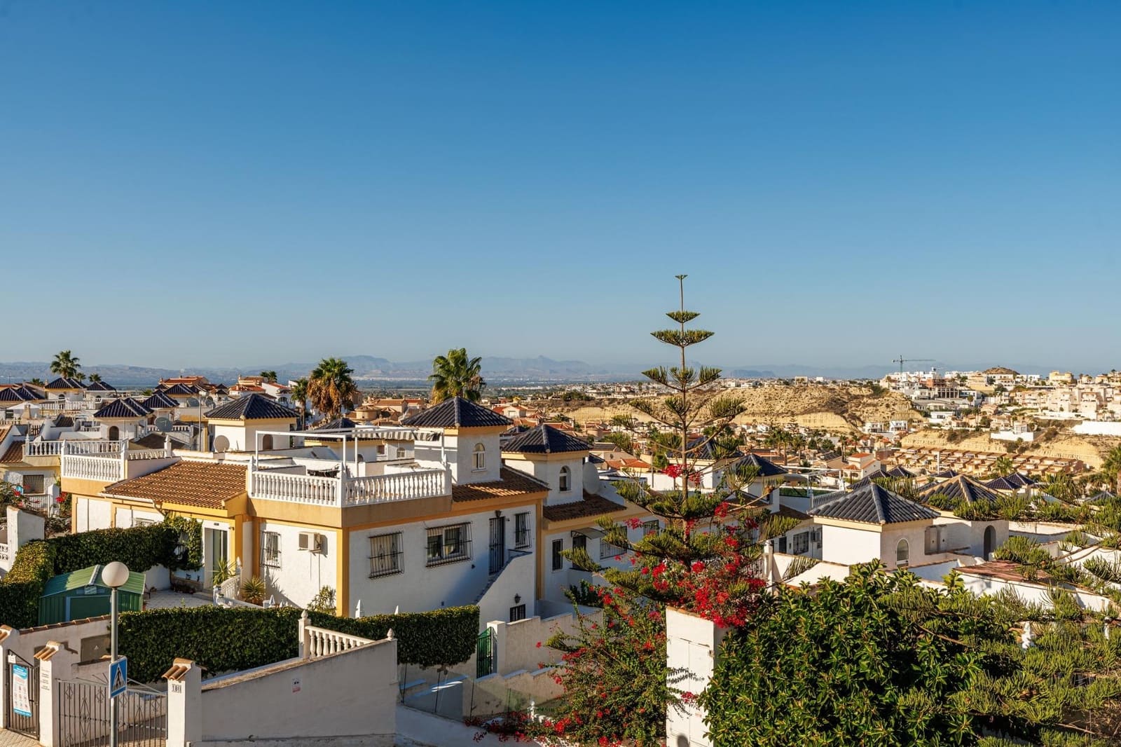 4 bedroom Villa for sale in Ciudad Quesada with pool - € 549,000 (Ref: 9517120)