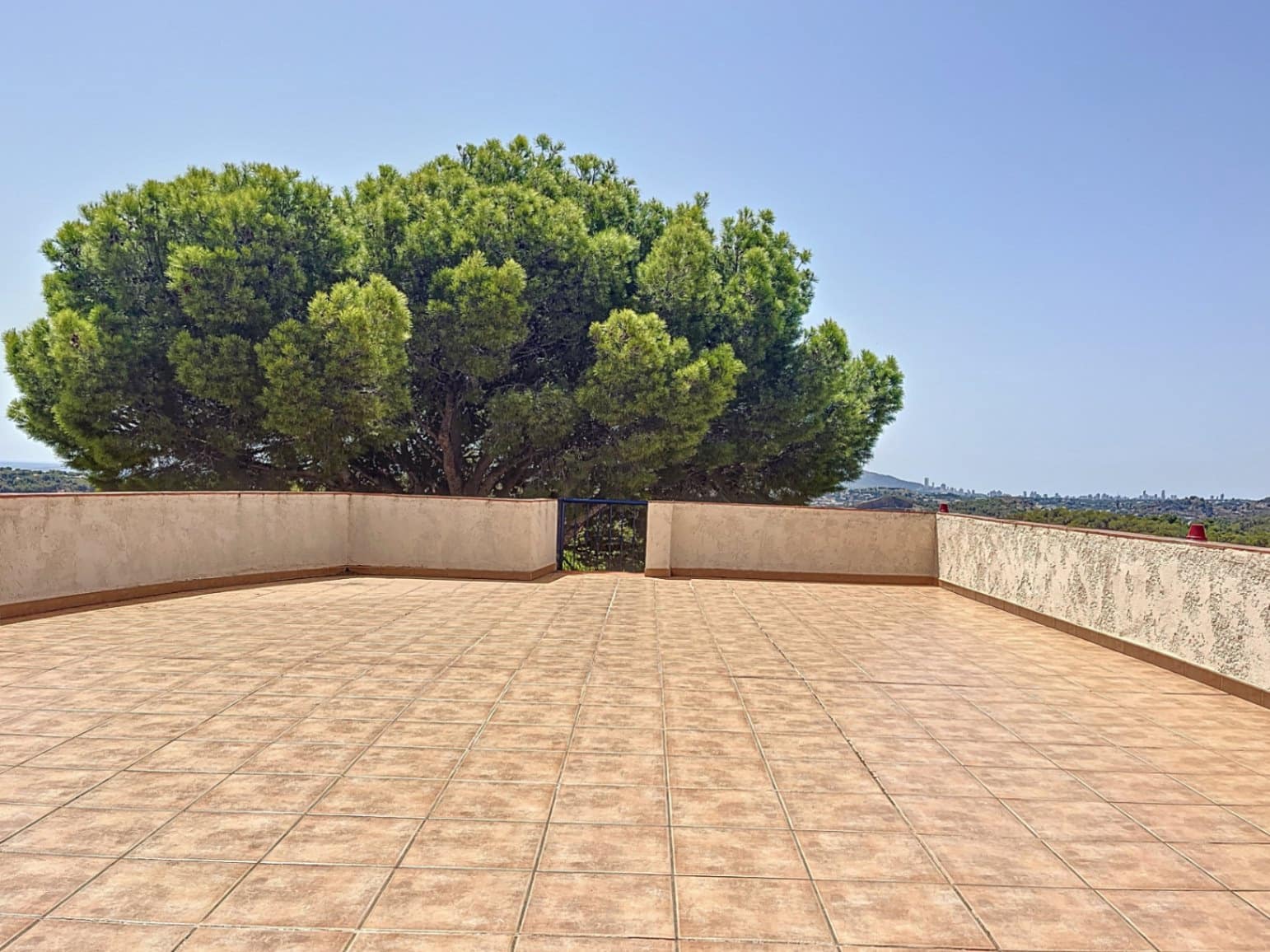 7 bedroom Villa for sale in Altea la Vella with pool - € 2,125,000 (Ref: 9517137)