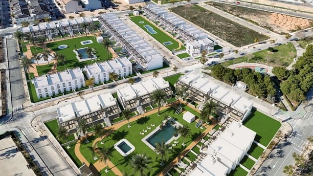 Apartamento de 2 habitaciones en Pilar de la Horadada en venta con piscina - 293.000 € (Ref: 9517694)