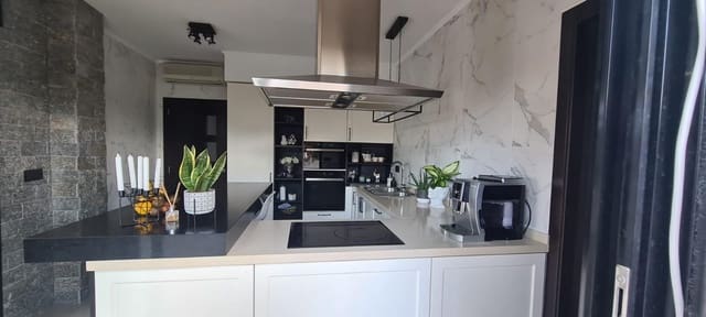 4 soveværelse Rækkehus til salg i Calpe / Calp - € 800.000 (Ref: 9517801)