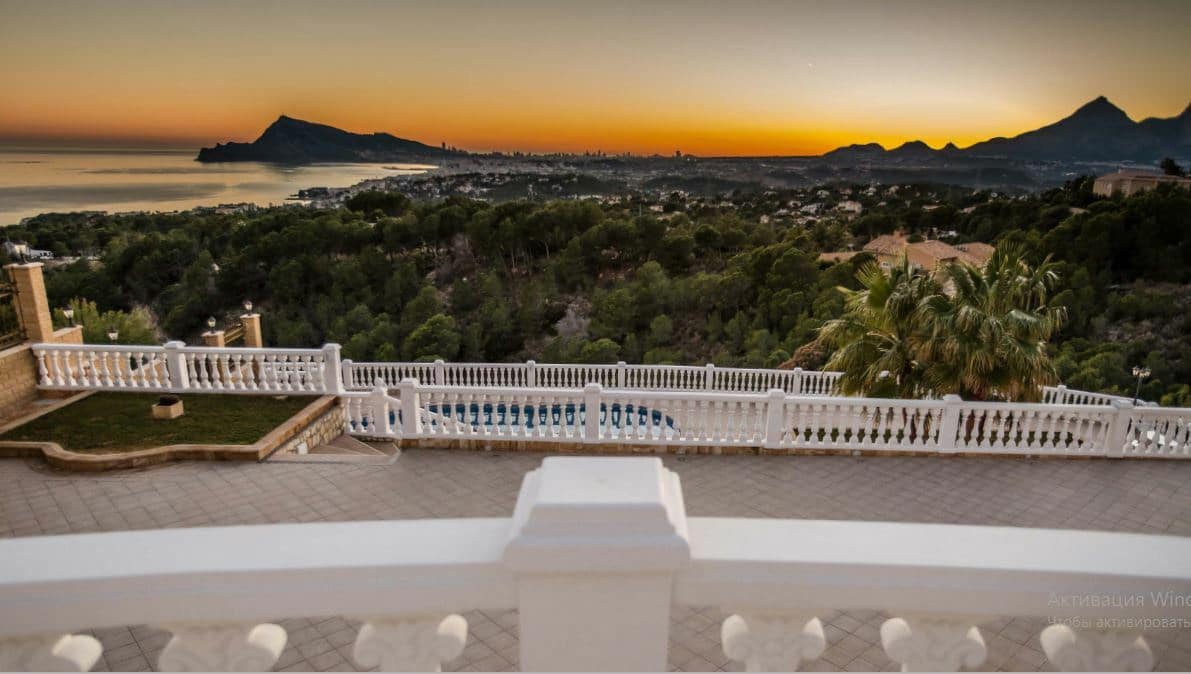 Adosado de 4 habitaciones en Altea en venta - 4.000.000 € (Ref: 9517805)