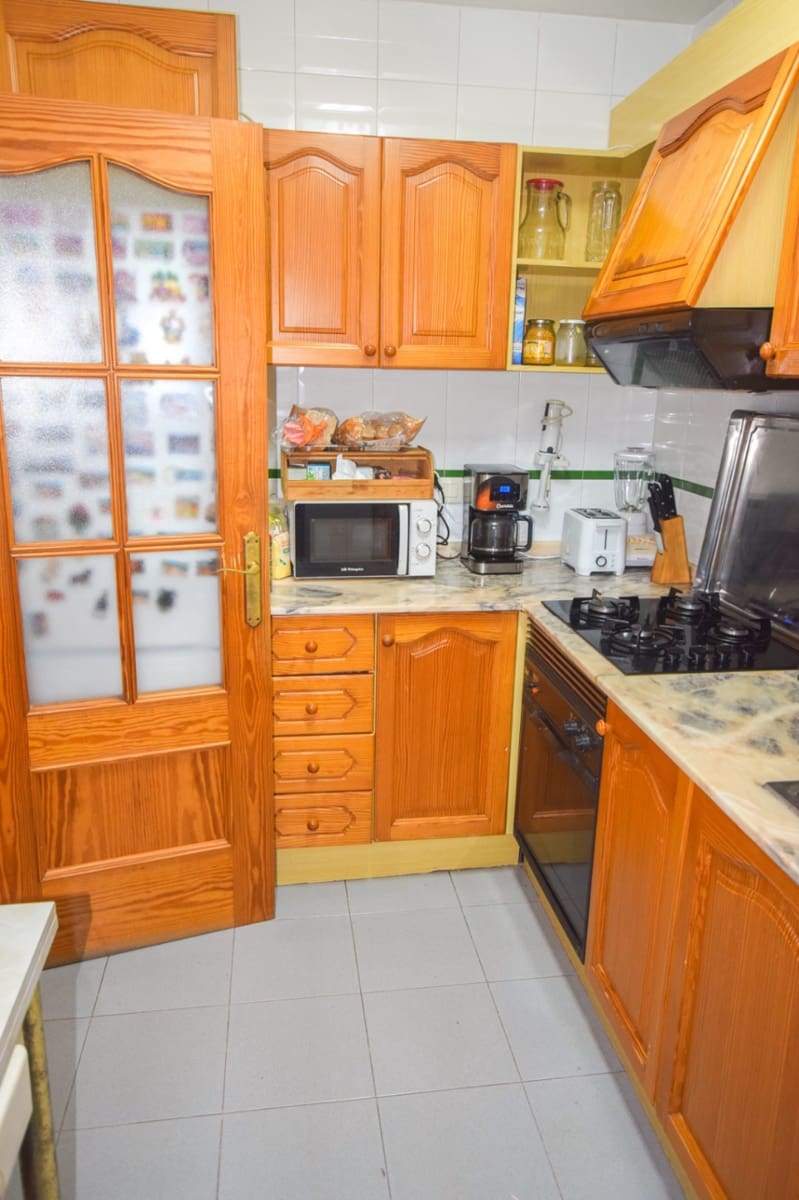 2 slaapkamer Appartement te koop in Albir met zwembad - € 253.000 (Ref: 9517810)