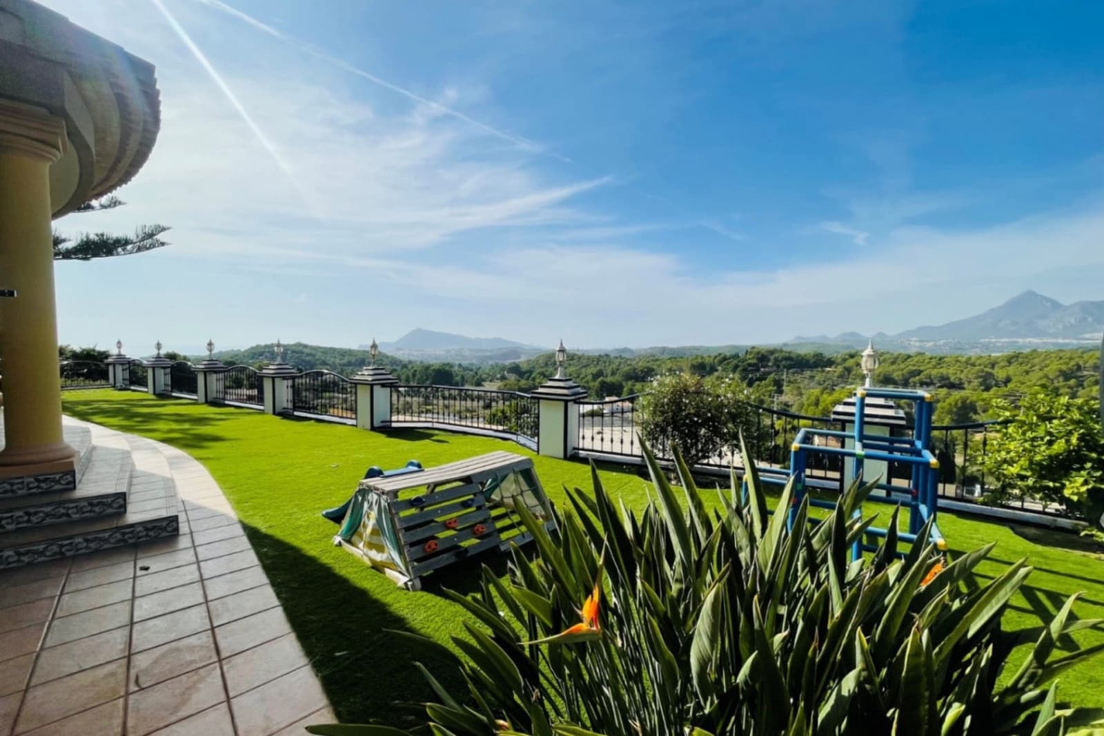 6 quarto Moradia para venda em Altea com piscina garagem - 2 125 000 € (Ref: 9517812)